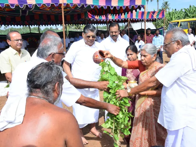 Sangamam Cremetorium/Images/pooja/pooja_10_xmlceh